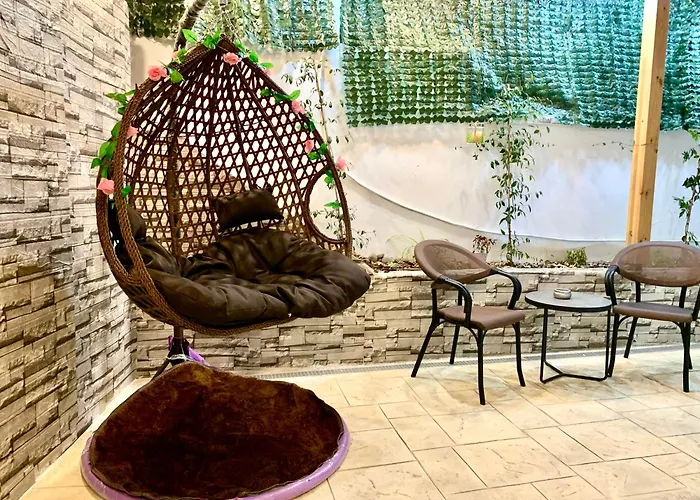 Modern Family-size With Private Veranda-5min To The Appartement Tirana
