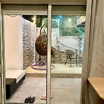 Modern Family-size With Private Veranda-5min To The * Tirana