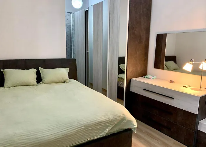 Modern Family-size With Private Veranda-5min To The