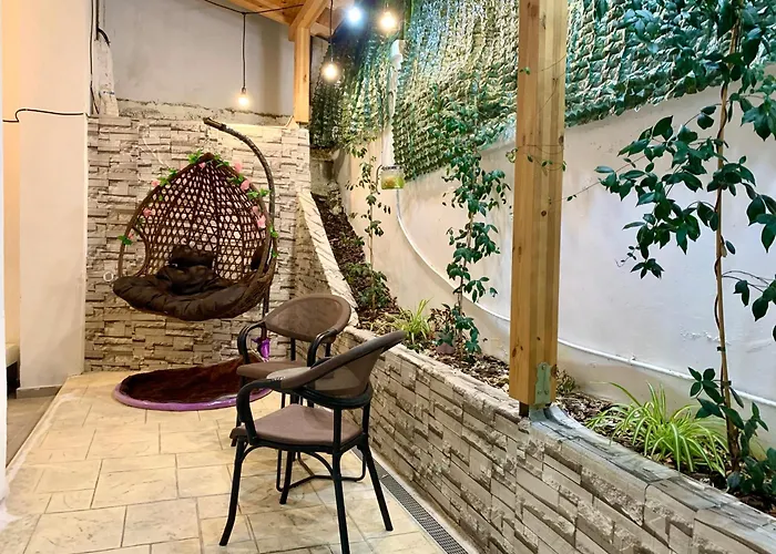 شقة Modern Family-size With Private Veranda-5min To The تيرانا